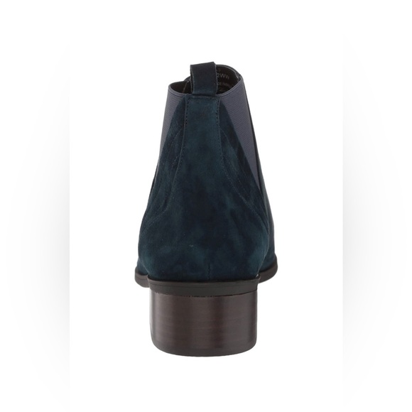 Boot - Picture 5 of 9